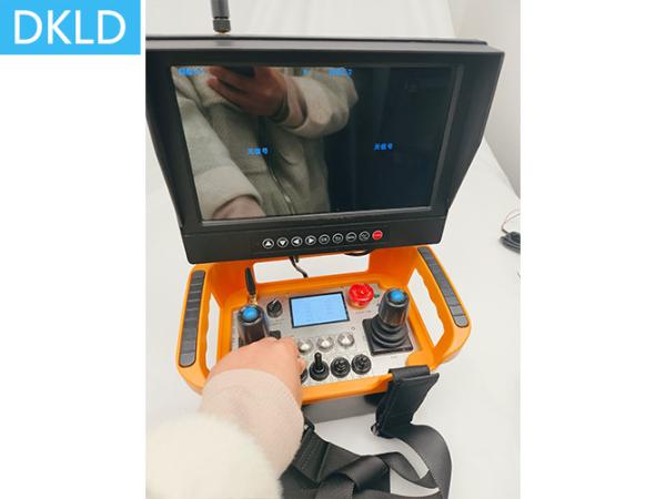 Cheap Wireless Remote Control For 300 Meter Wireless Video Integrated Loader In Open Environment for sale