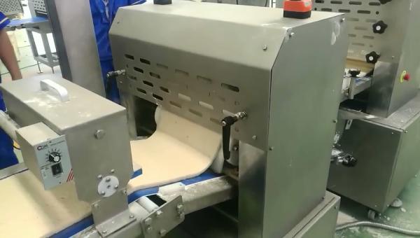 Cheap Full Automatic Frozen Pizza Production Line 100 - 270mm Diameter For Square Shaped Pizza for sale