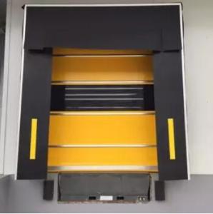 High Loading Efficiency Retractable Dock Shelter , Loading Bay Equipment