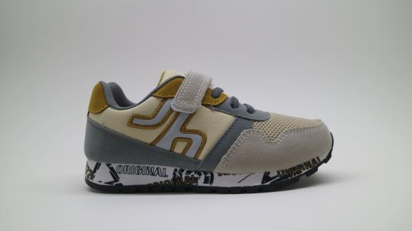 Cheap Winter Textile Lining Childs Running Shoes With Cushioned Soles Hook Loop Closure for sale