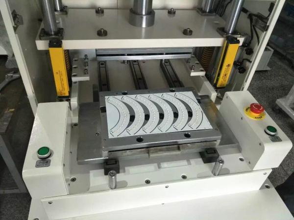 Cheap FPC / PCB Punching Machine With English Touch Screen Display Low Noise for sale