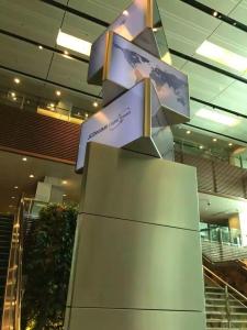 China 360 degree spinning Pole standing 3 face rolling led display outdoor on sale