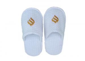Best White Waffle Disposable Hotel Slippers Hotel Guest Room Slippers For Adults wholesale