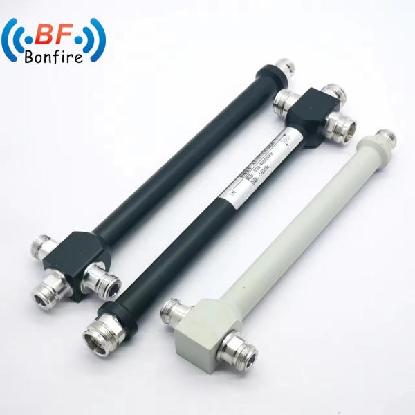 Cheap Black 2 Way RF Power Splitters 698-3800MHz Power Divider Splitters with SMA Connector for sale