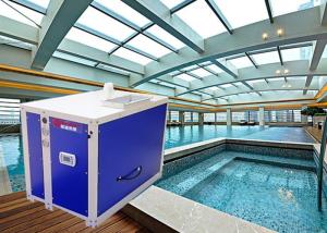 Best Simple 3 In 1 Meeting Heat Pump For Swimming Pool Heater 26KW Constant Temperature Dehumidification And Fresh Air wholesale
