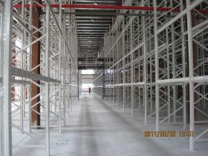 China sturdy 2000KG Q235 Selective Commercial RMI Pallet Rack Shelving on sale
