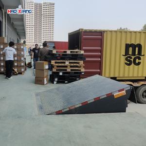 Hydraulic Dock Leveler 8000kgs-20000kgs Loading And Unloading Platform