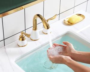Best Two Handle OEM Three Hole Retro Bathroom Sink Faucets wholesale