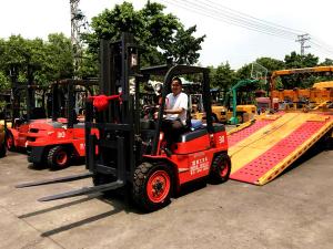 China 3-6 Meters Lifting Internal Combustion Forklift For Paper Roll Handling on sale