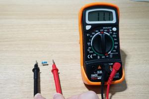 Best CE Digital Volt Ohm Meter Capacitance Frequency Diode Transistor Audible Continuity wholesale