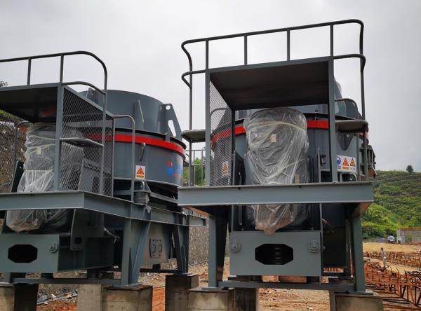 Cheap Stone Rock Mobile Sand Making Machine 200tph for sale