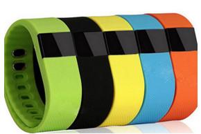 Best Bracelet with LCD display, embedded Battery, Bluetooth low energy, Calories and distance calculation etc. wholesale