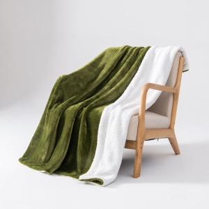 China Lightweight Navy Flannel Fleece Bed Spread Blanket Cozy Plush Microfiber Comforter Set on sale