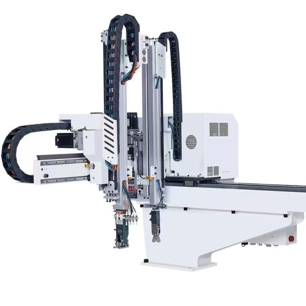 Cheap 3 Axis Servo Driven Injection Molding Robots 900mm Vertical Arm for sale