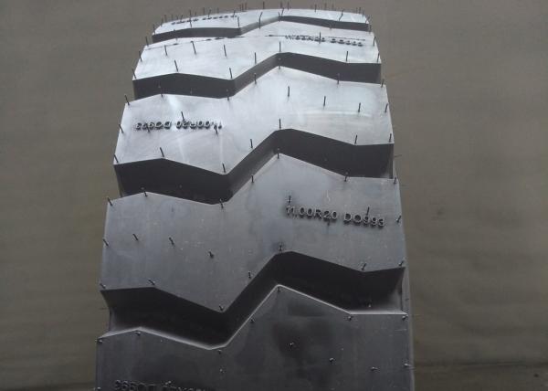 Cheap Combined Tread Pattern Big Block Tires 20 Inch Rim Diameter Eco Friendly Materials for sale