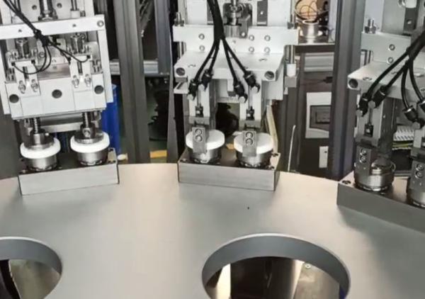 Cheap Automatic And Versatile Daily Necessities Assembly Machine For Various Bottle Closures for sale