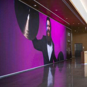 High Resolution Full Color Indoor LED Display Screen With Network Control