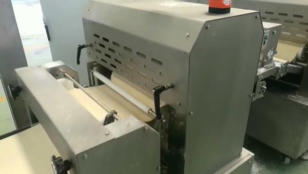 Cheap 2 - 4 Rows Pizza Dough Making Machine , Automated Pizza Machine Customized Diameter for sale