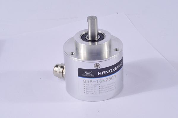 Push - Pull Heavy Duty Encoder Complementary Output S58 Solid Shaft Encoder