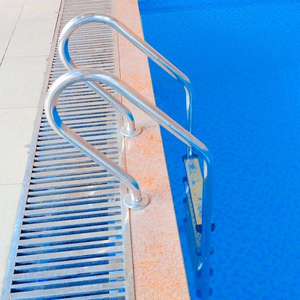 Cheap 5 Steps 1.35mm Stainless Steel Swimming Pool Ladder for sale
