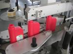 YM620 Automatic Front Back Labeler Square Conical Bottles Two Heads Labeling