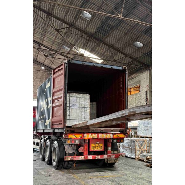 Modern And Vintage Ceramic Tiles Non-Slip And Wear-Resistant Glazed Surface Treatment Carton Wooden Package