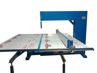 Cheap Manual Vertical CNC Router Foam Cutting Equipment 1.74KW For Square Foam Block Cutting for sale