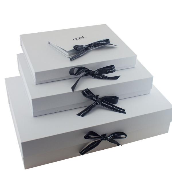 Cheap CMYK Printing Garment Packaging Boxes , Fashionable Dress Packing Boxes for sale