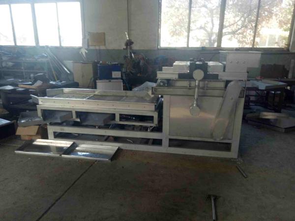 Cheap Peanut Almond Nut Cracker Machine , Walnut Crusher Machine Stainless Steel for sale