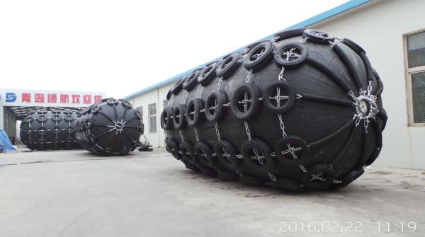 Cheap ISO Inflatable Pneumatic Rubber Fender 50kpa Floating Dock Fenders for sale