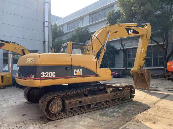 Cheap High Efficiency Used CAT Excavators 320C With 2.4m3 Bucket Capacity And 600mm Track Width for sale