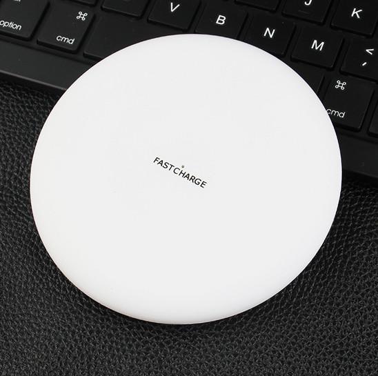 Cheap Customized Logo Printing Round Wireless Charger For Mobile Phone With USB HUB Function for sale