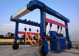 China 40 Tons Shipping Container Crane , Full Hydraulic Drive Mobile Container Crane on sale