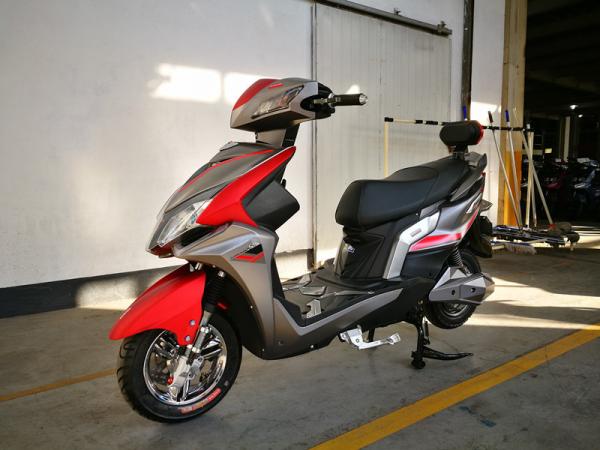 Cheap Lithium Battery Powered Scooters For Adults 2 Wheels Electric Moped for sale