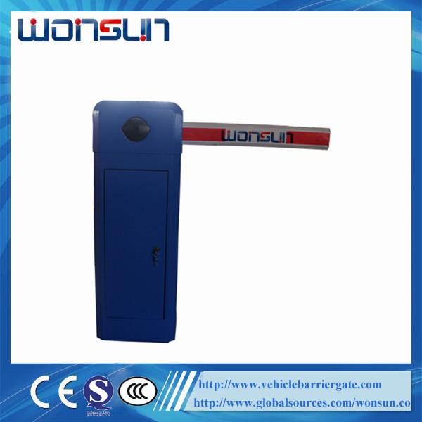 Cheap OEM Blue Housing Vehicle Barrier Gate With Traffic Light Signal for sale