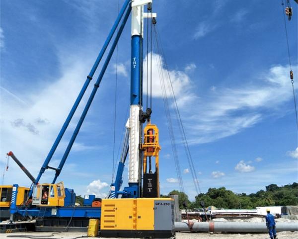 Cheap OEM Hydraulic Pile Hammer Fast Piling Speed Crawler Type Walking Type for sale